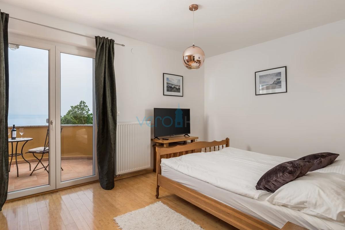 Opatija, okolica, udobna počitniška hiša s čudovitim pogledom na morje, prodaja