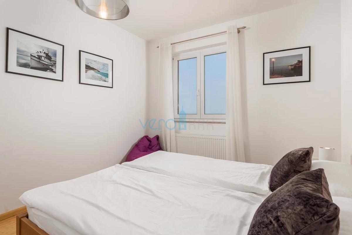 Opatija, okolica, udobna počitniška hiša s čudovitim pogledom na morje, prodaja