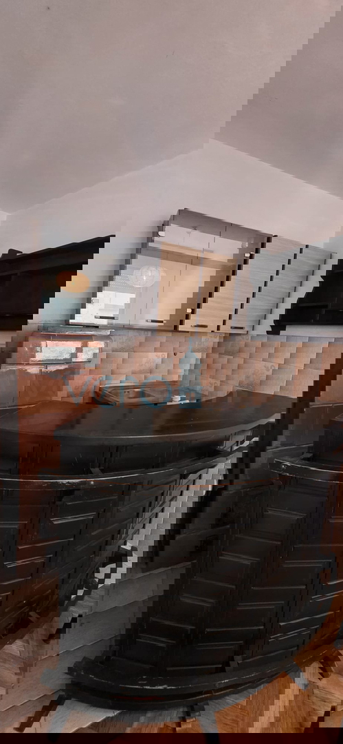 Gorski kotar, Vrbovsko, samostojna hiša s 3 stanovanji, vrt, prodaja