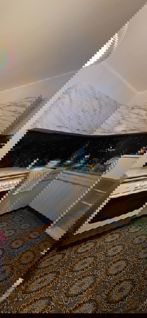 Gorski kotar, Vrbovsko, samostojna hiša s 3 stanovanji, vrt, prodaja