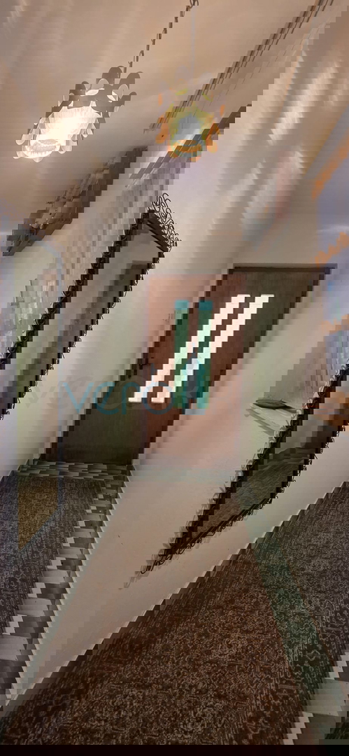 Gorski kotar, Vrbovsko, samostojna hiša s 3 stanovanji, vrt, prodaja