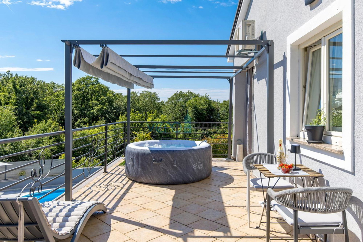 Rijeka, zahod, samostojna vila na parceli 1500 m2, prodaja