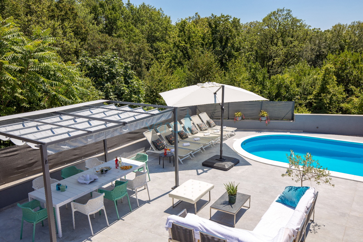 Rijeka, zahod, samostojna vila na parceli 1500 m2, prodaja