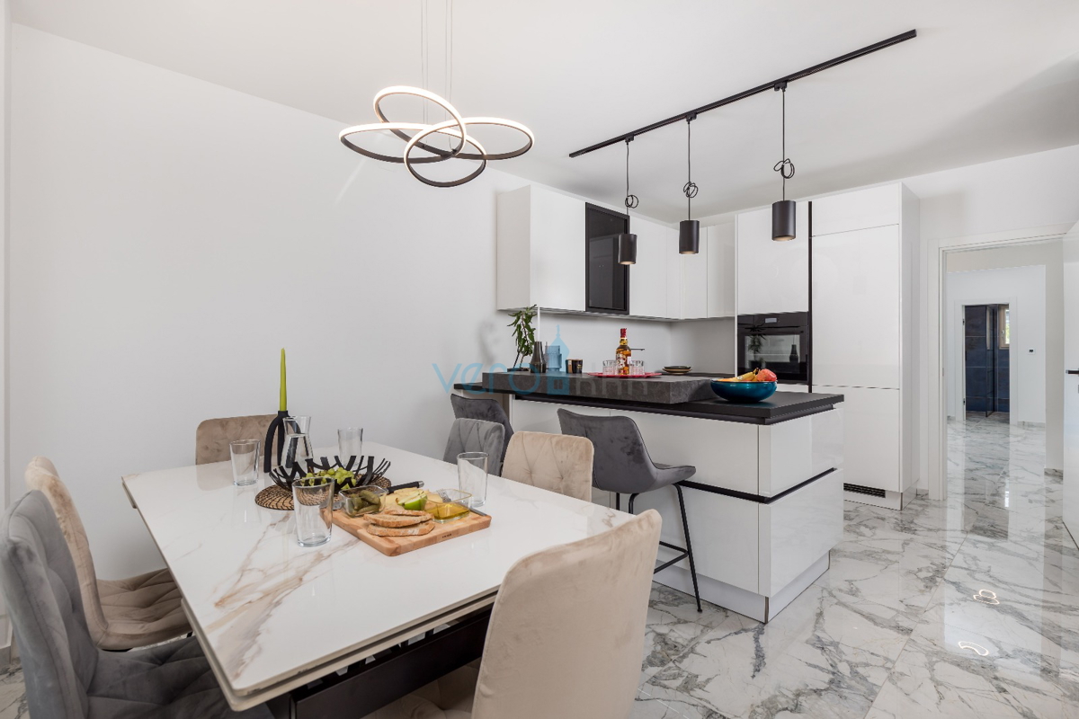 Rijeka, zahod, samostojna vila na parceli 1500 m2, prodaja