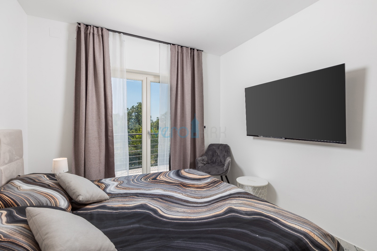 Rijeka, zahod, samostojna vila na parceli 1500 m2, prodaja