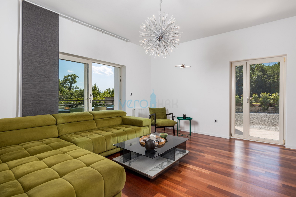 Rijeka, zahod, samostojna vila na parceli 1500 m2, prodaja