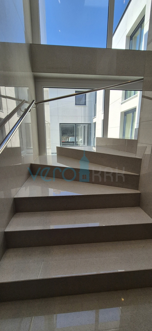 Crikvenica, novogradnja, sodoben enosobni apartma 29 m2 v drugem nadstropju, dvigalo, prodaja