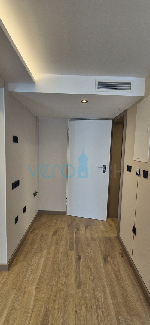 Crikvenica, novogradnja, sodoben enosobni apartma 29 m2 v drugem nadstropju, dvigalo, prodaja