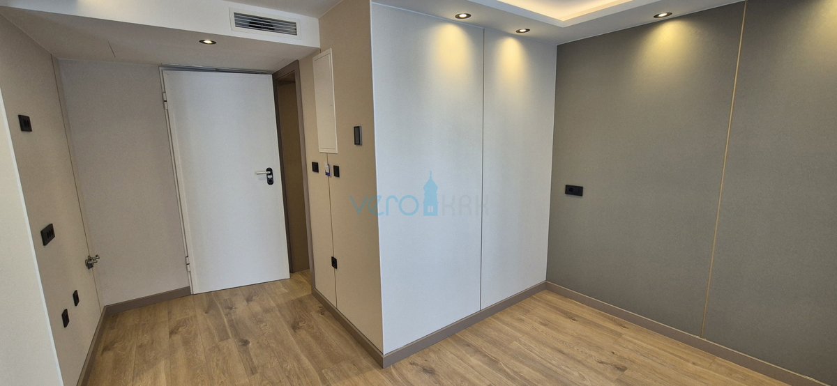 Crikvenica, novogradnja, sodoben enosobni apartma 29 m2 v drugem nadstropju, dvigalo, prodaja