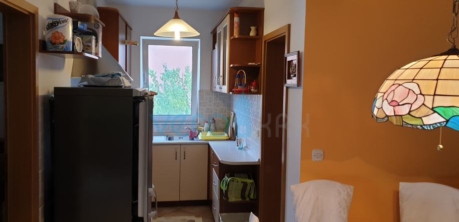 Malinska, stanovanje 52 m2 v nadstropju s pogledom na morje