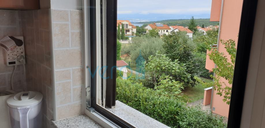 Malinska, stanovanje 52 m2 v nadstropju s pogledom na morje