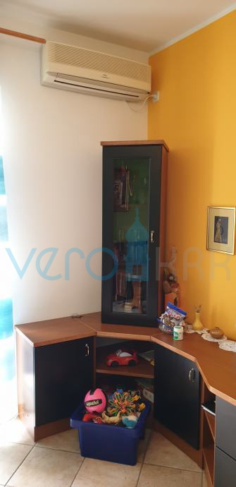 Malinska, stanovanje 52 m2 v nadstropju s pogledom na morje