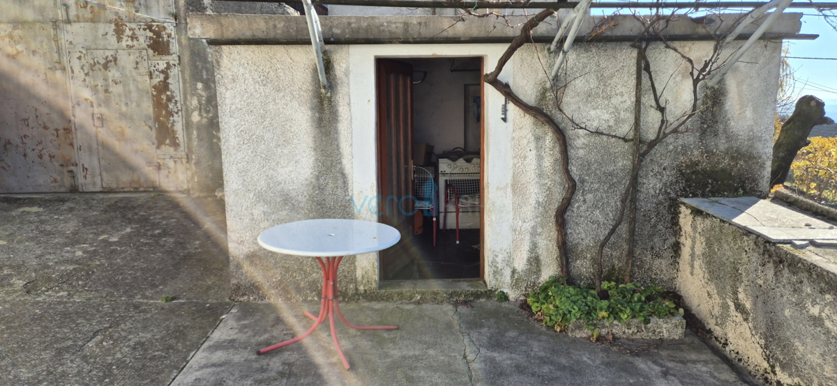 Bakar, Hreljin, dvojna kamnita hiša, pogled na morje, zemljišče, prodaja