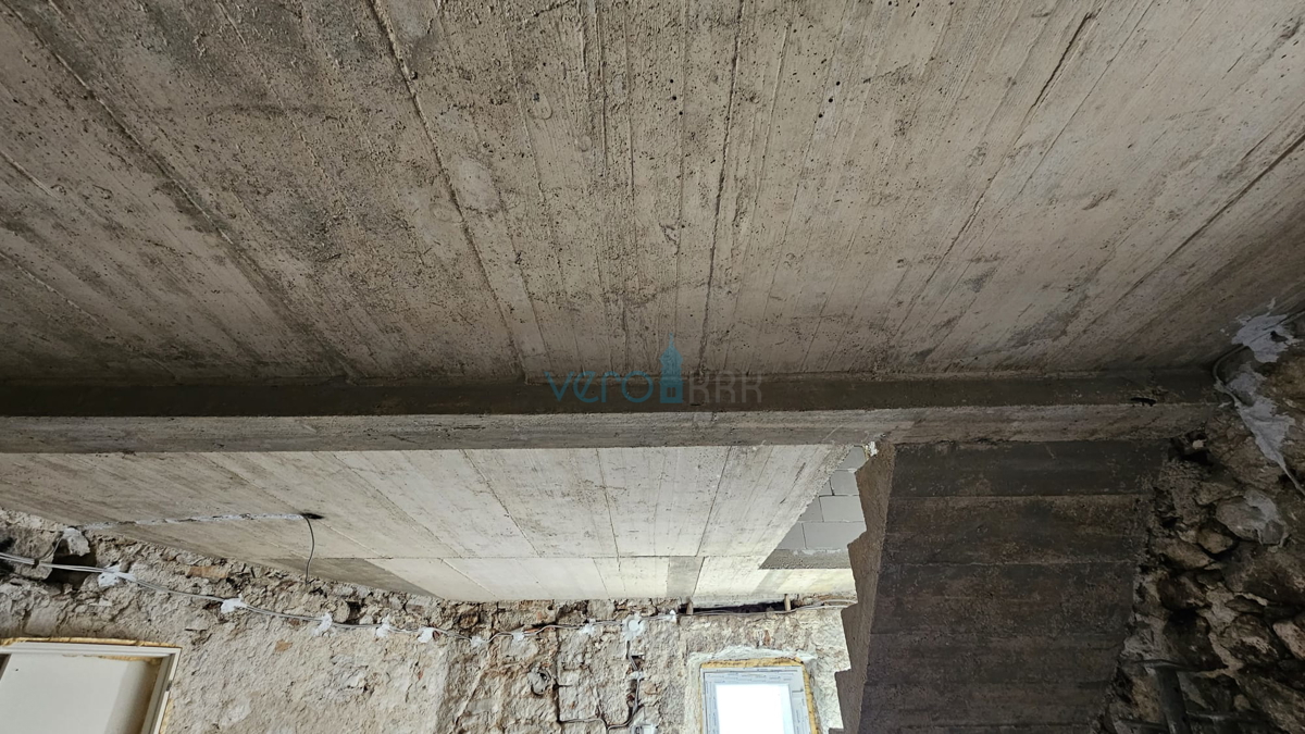 Otok Krk, Stara Baška, kamnita hiša, samostojna, 60 m do morja, pogled, parkirišče, prodaja