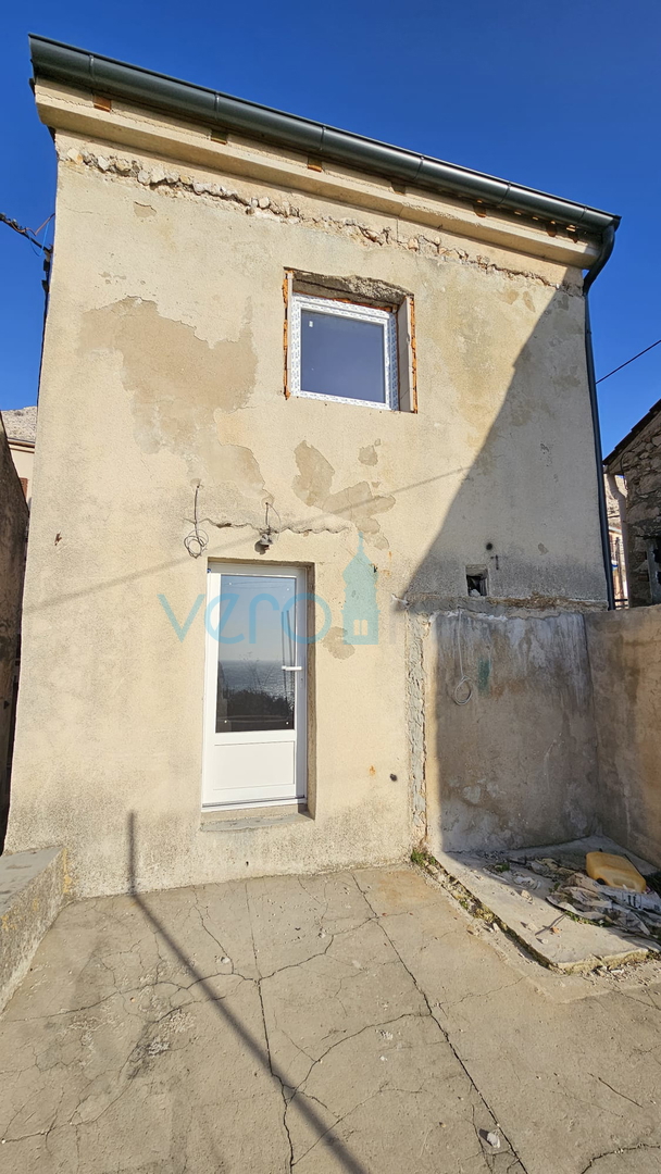 Otok Krk, Stara Baška, kamnita hiša, samostojna, 60 m do morja, pogled, parkirišče, prodaja