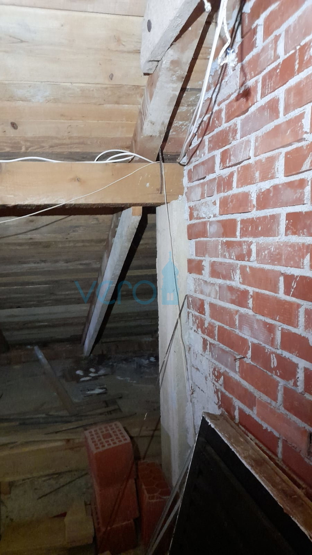 Njivice, otok Krk, dvojček s 3 apartmaji, vrt, pogled na morje, prodamo