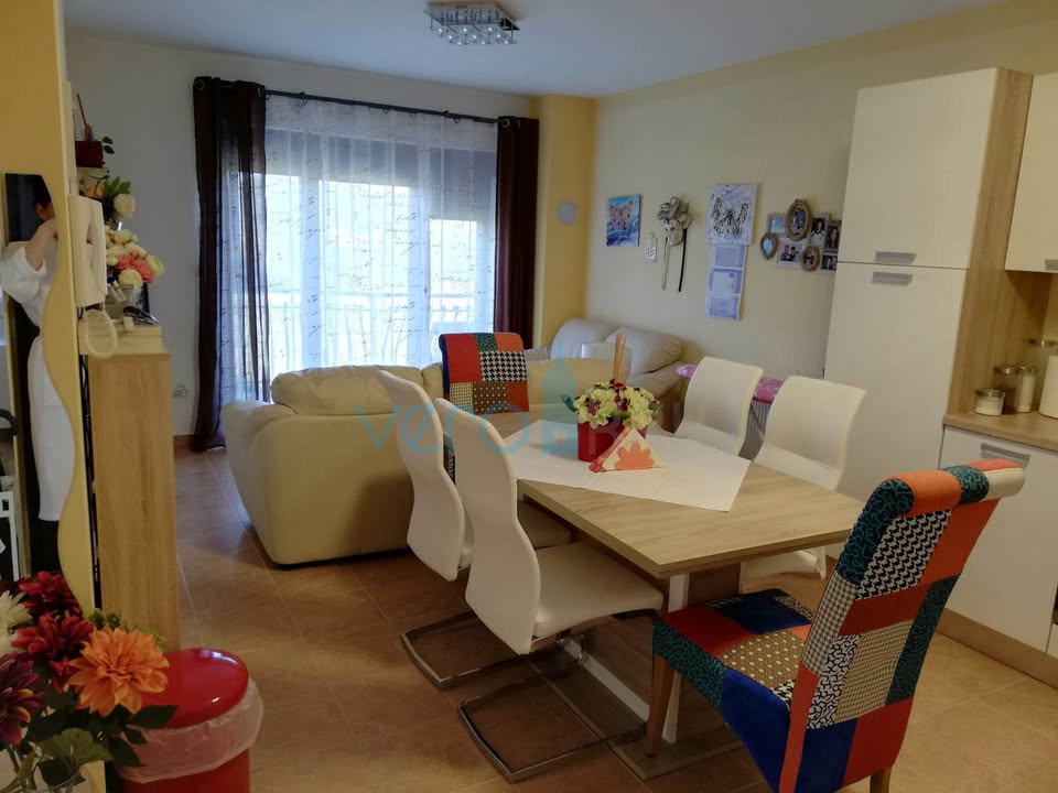 Gorski Kotar, Fužine, Vrata, dvosobno stanovanje v pritličju, shramba, prodaja