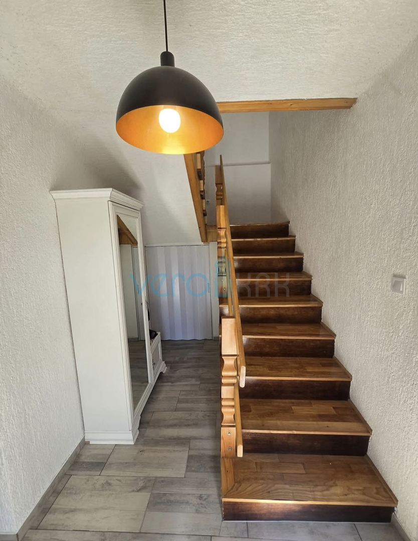 Crikvenica, Grižane, samostojna kamnita hiša, vrt, prodaja