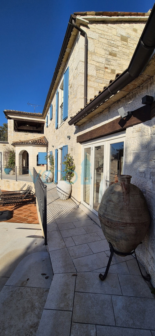 Istra, okolica Poreča, Tinjan, avtentična kamnita vila na izjemni lokaciji, prodaja