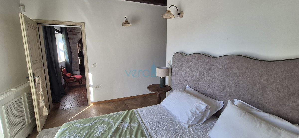 Istra, okolica Poreča, Tinjan, avtentična kamnita vila na izjemni lokaciji, prodaja