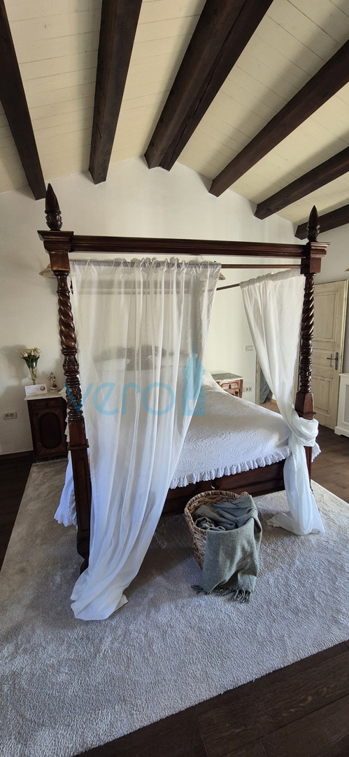 Istra, okolica Poreča, Tinjan, avtentična kamnita vila na izjemni lokaciji, prodaja