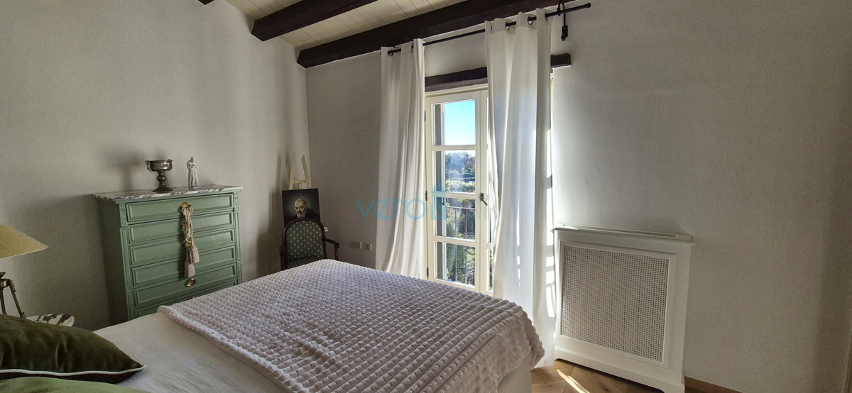 Istra, okolica Poreča, Tinjan, avtentična kamnita vila na izjemni lokaciji, prodaja