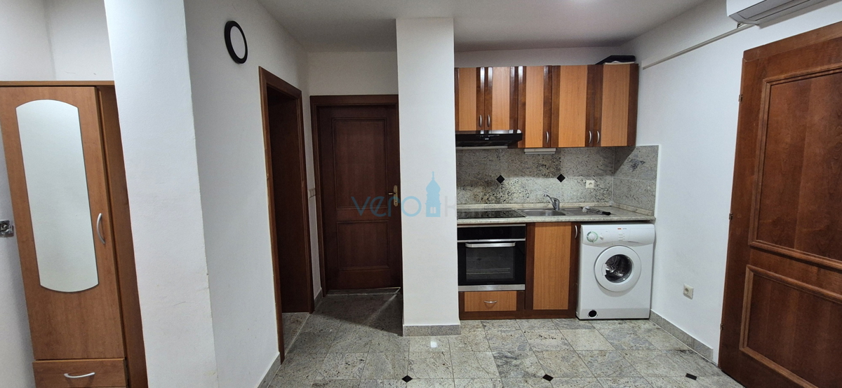 Mesto Krk, otok Krk, dvosobno stanovanje v 2. nadstropju, pogled na morje, prodaja