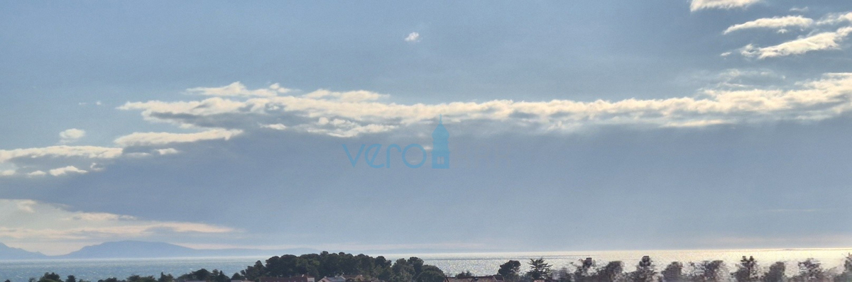 Mesto Krk, otok Krk, dvosobno stanovanje v 2. nadstropju, pogled na morje, prodaja