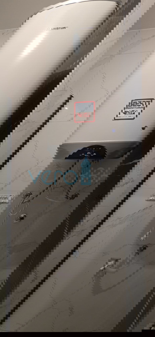 Istra, Novigrad, stanovanje 92 m2, 1. nadstropje, novogradnja, 2 terasi, pogled na morje, prodaja