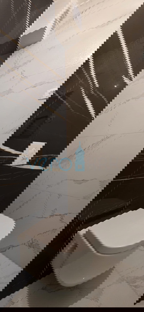 Istra, Novigrad, stanovanje 92 m2, 1. nadstropje, novogradnja, 2 terasi, pogled na morje, prodaja