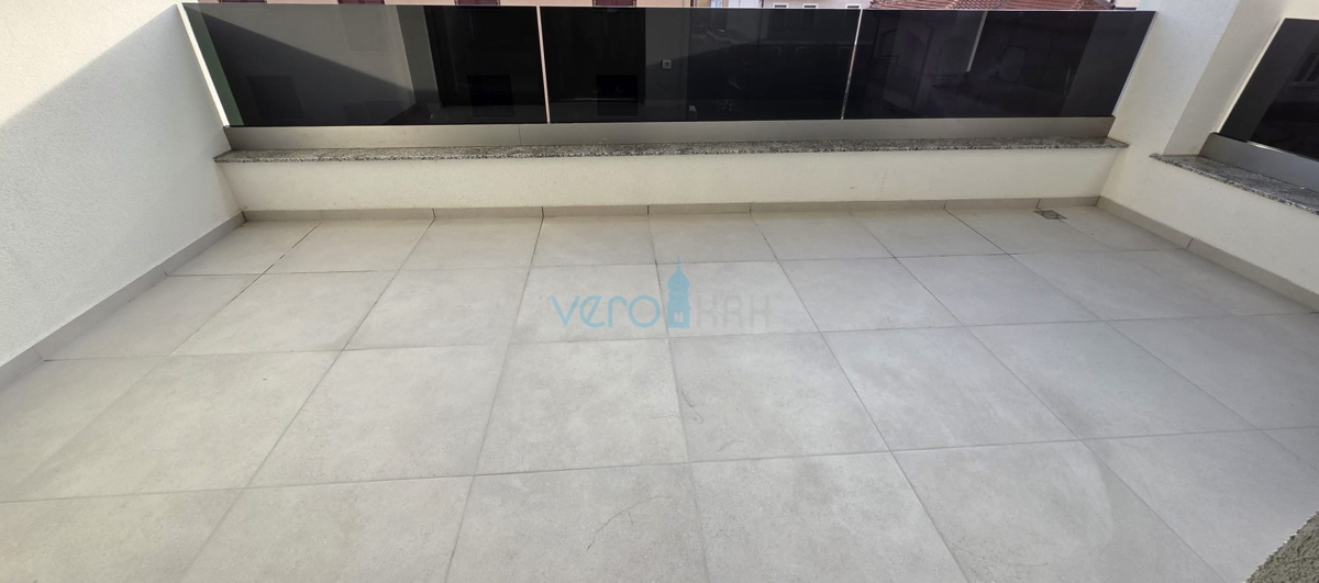 Istra, Novigrad, stanovanje 92 m2, 1. nadstropje, novogradnja, 2 terasi, pogled na morje, prodaja