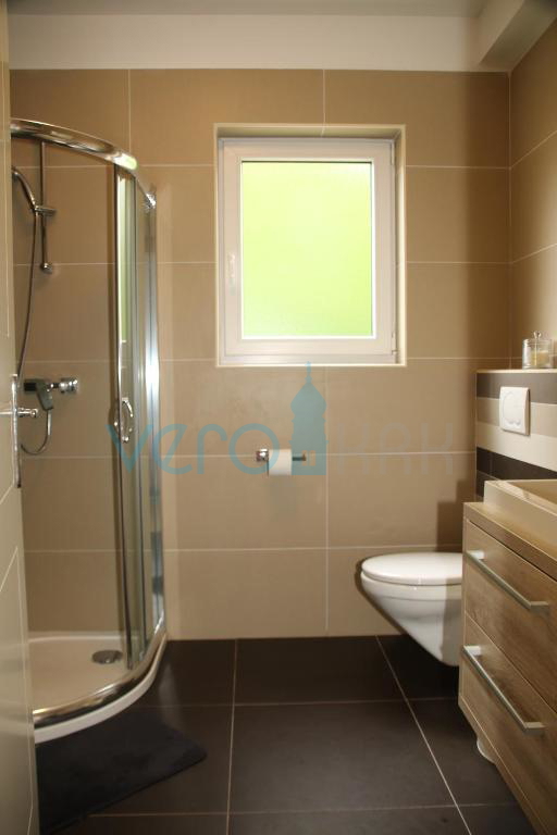 Otok Krk, Šilo, okolica, samostojna družinska hiša, vrt, bazen, pogled na morje, naprodaj