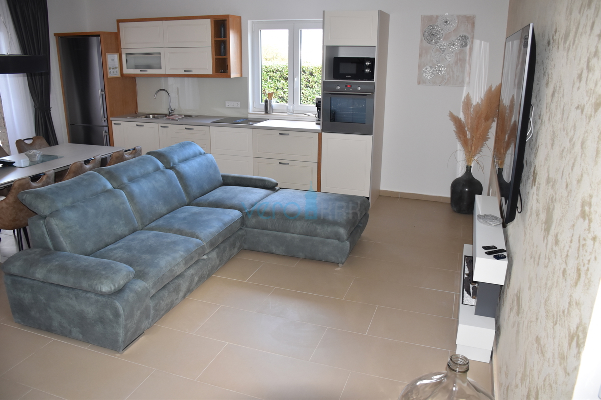 Otok Krk, Šilo, okolica, samostojna družinska hiša, vrt, bazen, pogled na morje, naprodaj