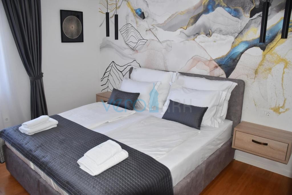 Otok Krk, Šilo, okolica, samostojna družinska hiša, vrt, bazen, pogled na morje, naprodaj