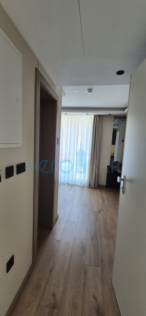 Crikvenica, hotel s 30 apartmaji, restavracija, wellness, bazen, prodaja