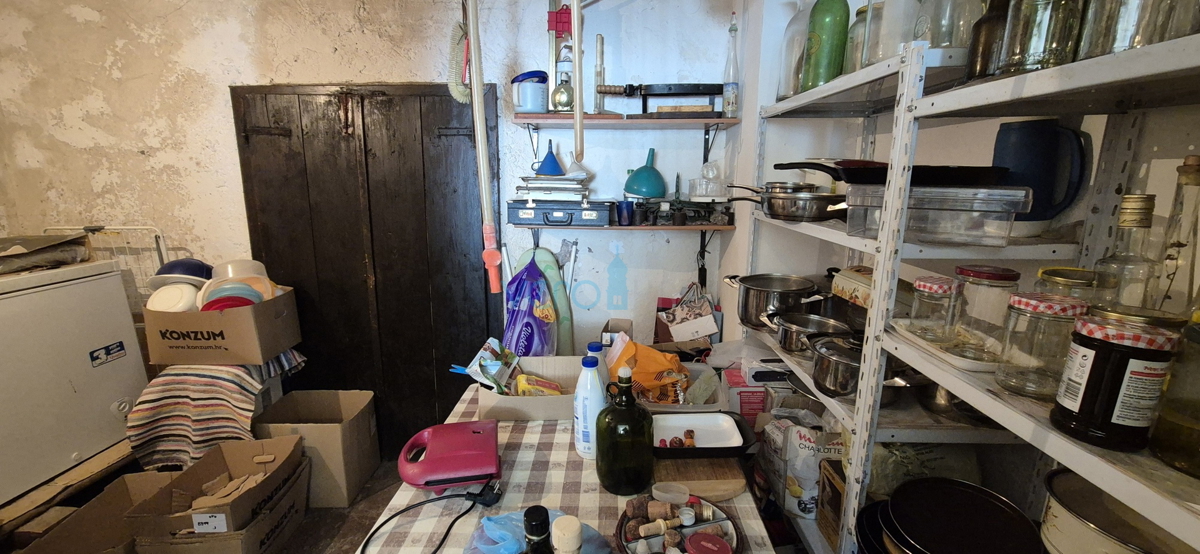 Bakar, Hreljin - dvojna kamnita hiša, pogled na morje, zemljišče z vrtom 821 m2 + zazidljivo zemljišče 876 m2, prodaja