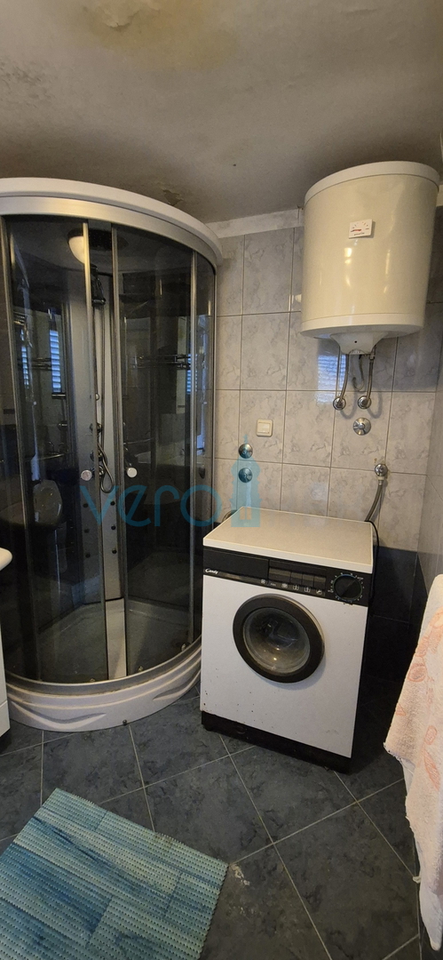 Bakar, Hreljin - dvojna kamnita hiša, pogled na morje, zemljišče z vrtom 821 m2 + zazidljivo zemljišče 876 m2, prodaja