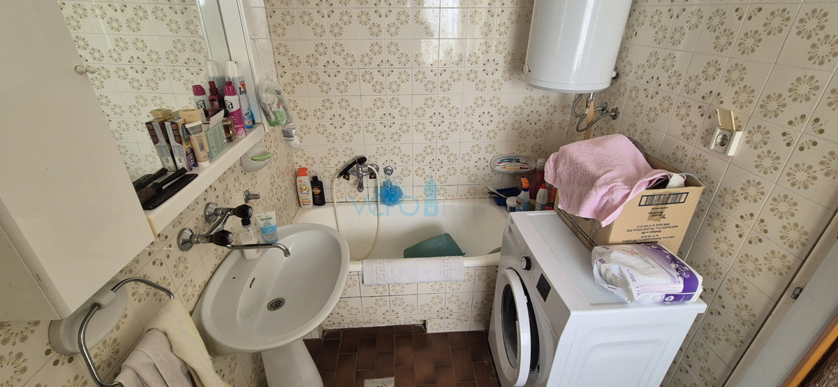 Bakar, Hreljin - dvojna kamnita hiša, pogled na morje, zemljišče z vrtom 821 m2 + zazidljivo zemljišče 876 m2, prodaja