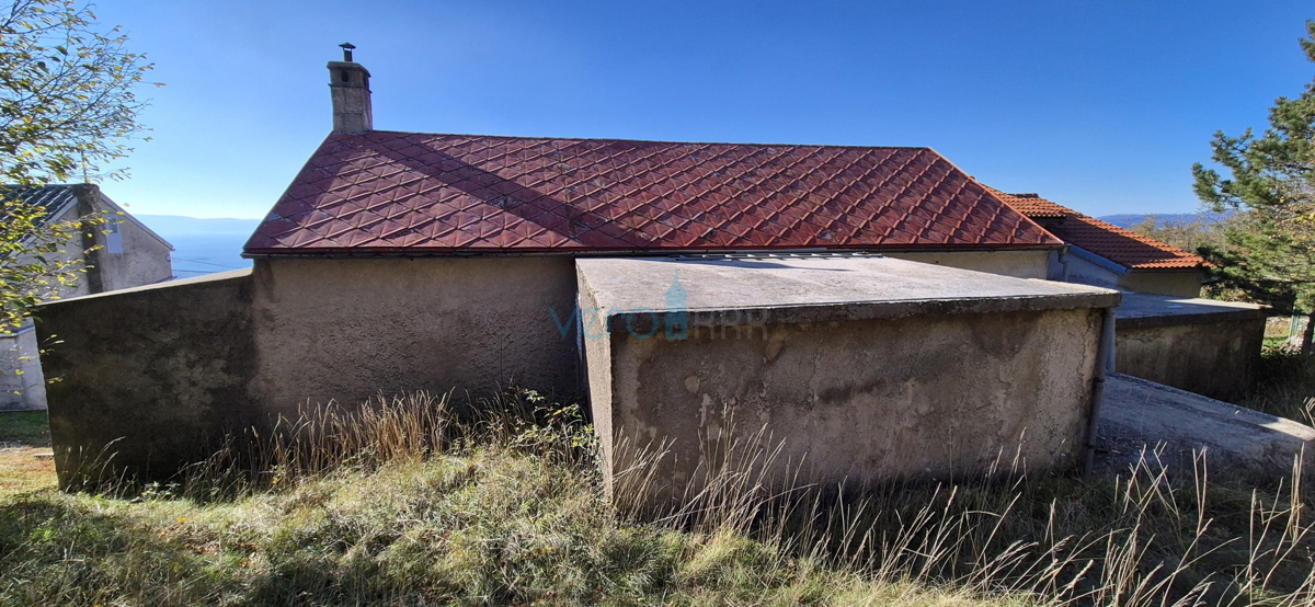 Bakar, Hreljin - dvojna kamnita hiša, pogled na morje, zemljišče z vrtom 821 m2 + zazidljivo zemljišče 876 m2, prodaja