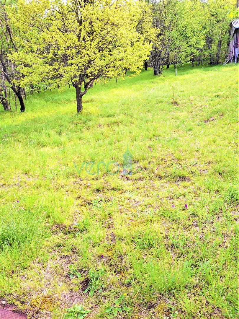Hreljin - hiša s čudovitim razgledom + gradbeno zemljišče 876 m2, prodamo