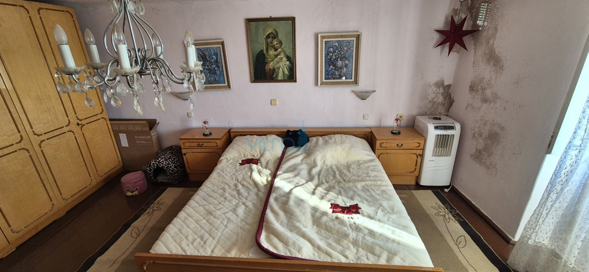 Bakar, Hreljin - dvojna kamnita hiša, pogled na morje, zemljišče z vrtom 821 m2 + zazidljivo zemljišče 876 m2, prodaja