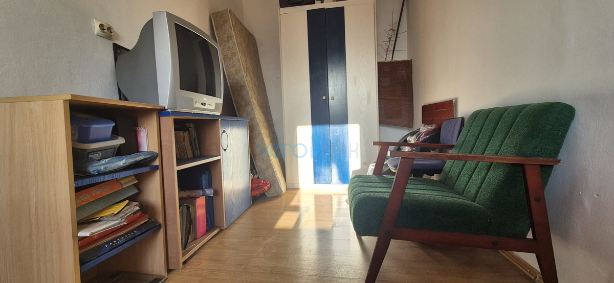 Bakar, Hreljin, samostojna hiša z dvema stanovanji, zemljiščem in pogledom na morje, prodaja