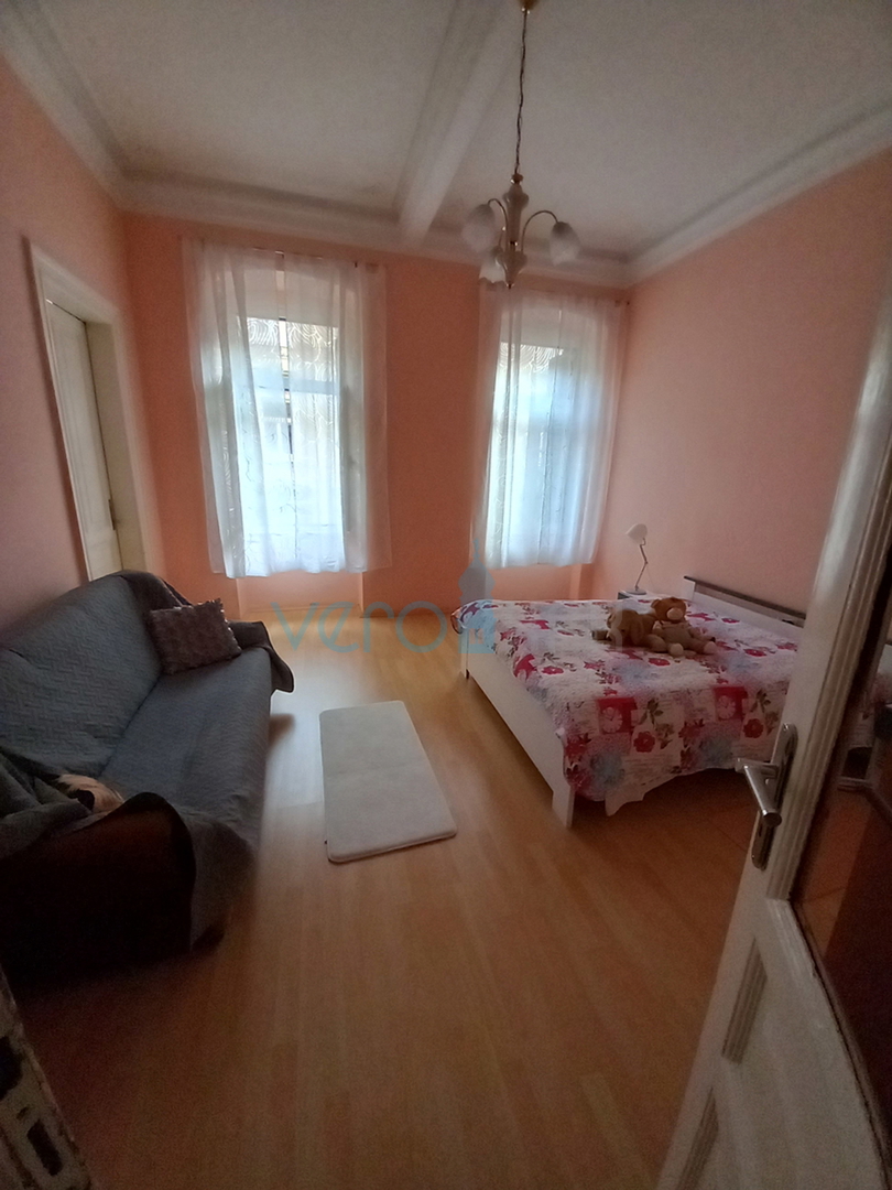 Rijeka, center, Pomerio, prostorno štirisobno stanovanje s 97 m2 v drugem nadstropju