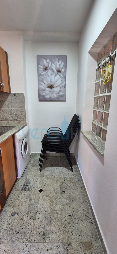 Mesto Krk, otok Krk, enosobno stanovanje v nadstropju z razgledom, prodaja