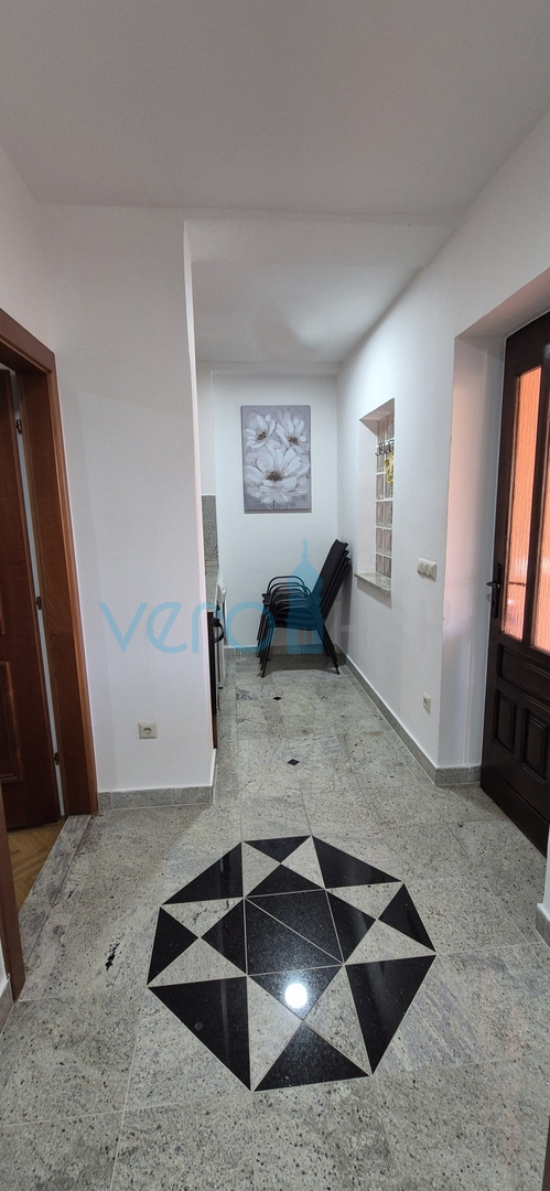 Mesto Krk, otok Krk, enosobno stanovanje v nadstropju z razgledom, prodaja