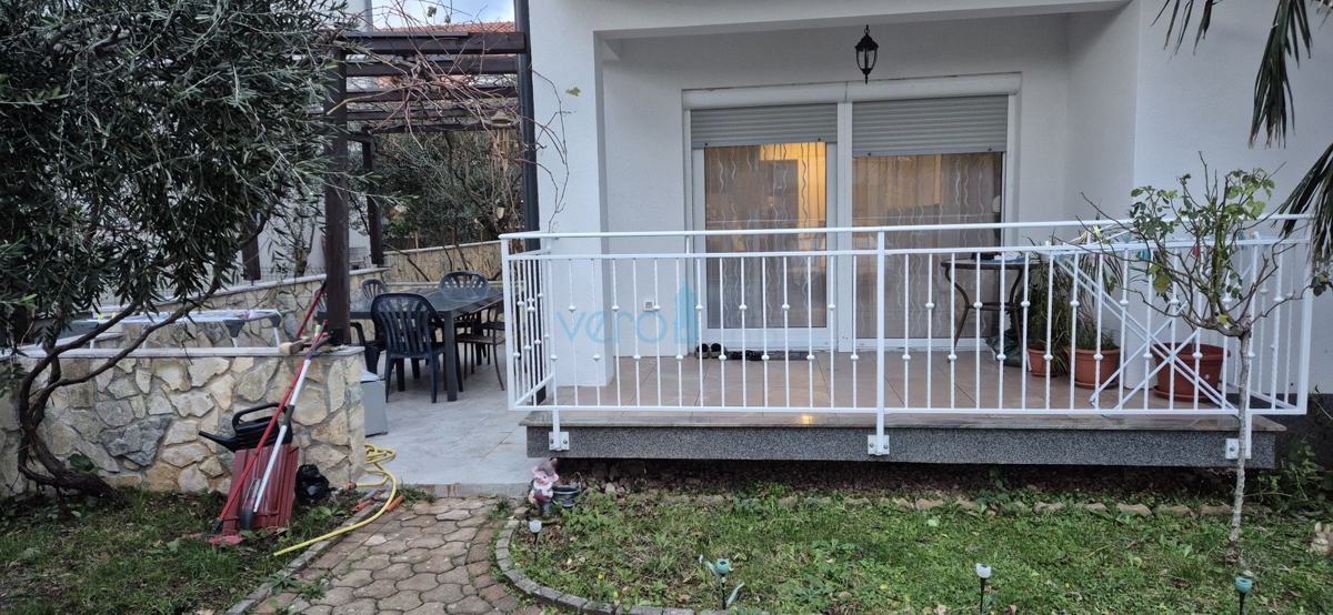 Šilo, otok Krk, dvosobno stanovanje v pritličju, vrt, prodaja