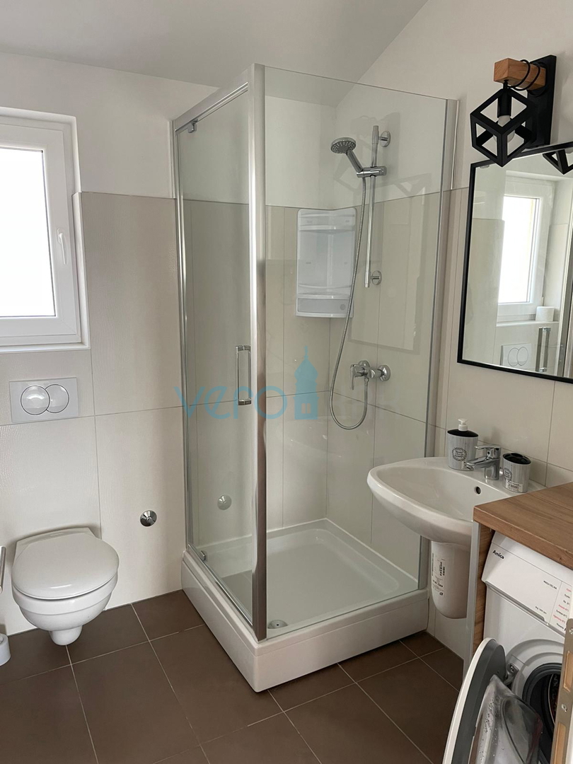 Otok Krk, Uvala Soline, dvosobno stanovanje v drugem nadstropju, pogled, prodaja