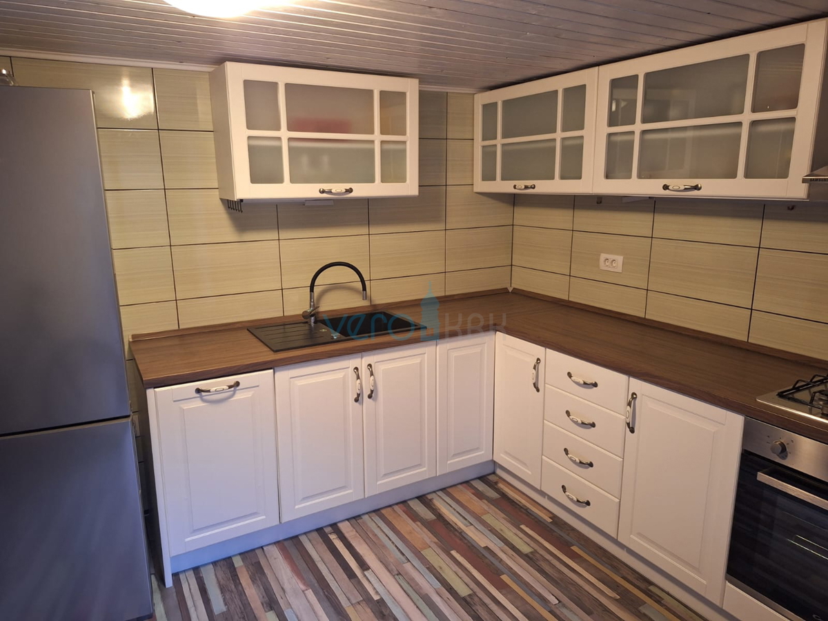 Gorski kotar, Fužine, center, vrstna hiša, terasa, vrt, prodaja