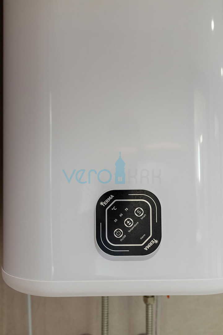 Malinska, otok Krk, luksuzno stanovanje z bazenom v pritličju, novogradnja, vrt, 150 m do morja, prodaja