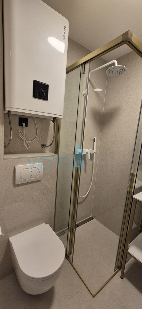 Crikvenica, hotel s 30 apartmaji, restavracija, wellness, bazen, prodaja